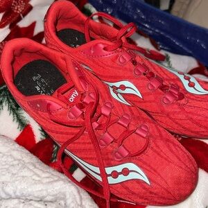 SAUCONY RACING VENDETTA‎ WOMENS 8.5 RED S19027-5 TRACK FIELD RUNNING SHOES